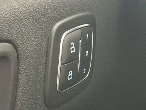 Used 2023 Ford Escape Platinum AWD/4WD image 24