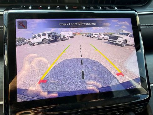 Used 2023 Jeep Grand Cherokee Limited RWD image 18
