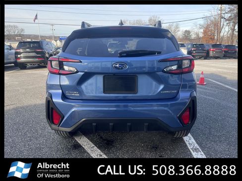 Used 2024 Subaru Crosstrek 2.0i Premium image 4