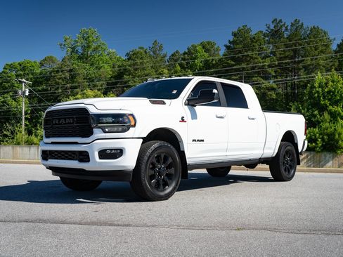 Used 2022 RAM 2500 Limited w/ Safety Group AWD/4WD image 3