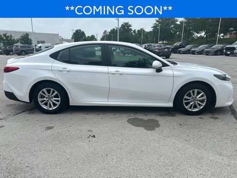 Certified 2025 Toyota Camry LE FWD image 4