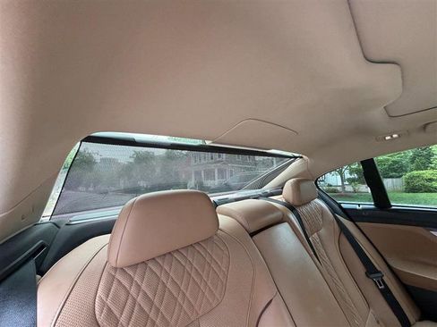 Used 2016 BMW 740i w/ Executive Package 2 RWD image 28