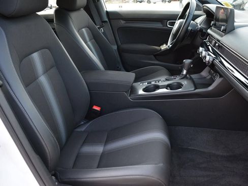 Used 2025 Honda Civic Sport image 19