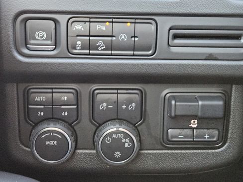 Used 2024 Chevrolet Tahoe Premier w/ Max Trailering Package image 25