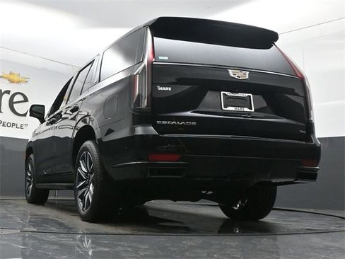Used 2021 Cadillac Escalade Sport w/ Driver Assist Tech Package image 56