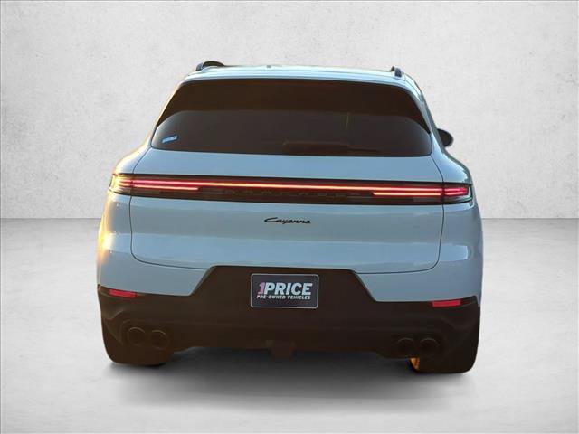 Used 2024 Porsche Cayenne AWD/4WD image 6
