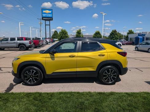 Used 2023 Chevrolet TrailBlazer ACTIV w/ Sun and Liftgate Package AWD/4WD image 10