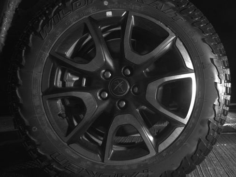 Used 2025 Jeep Compass Trailhawk AWD/4WD image 14