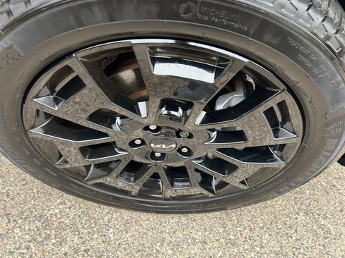 Certified 2022 Kia Telluride SX w/ SX Prestige Package AWD/4WD image 39