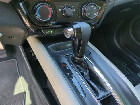 Certified 2017 Honda HR-V LX image 16