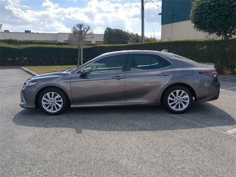 Certified 2023 Toyota Camry LE image 7