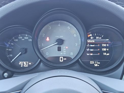 Used 2023 Porsche Macan S image 16