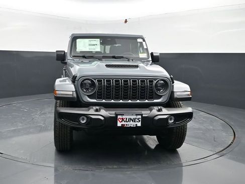 New 2026 Jeep Gladiator Sport image 2