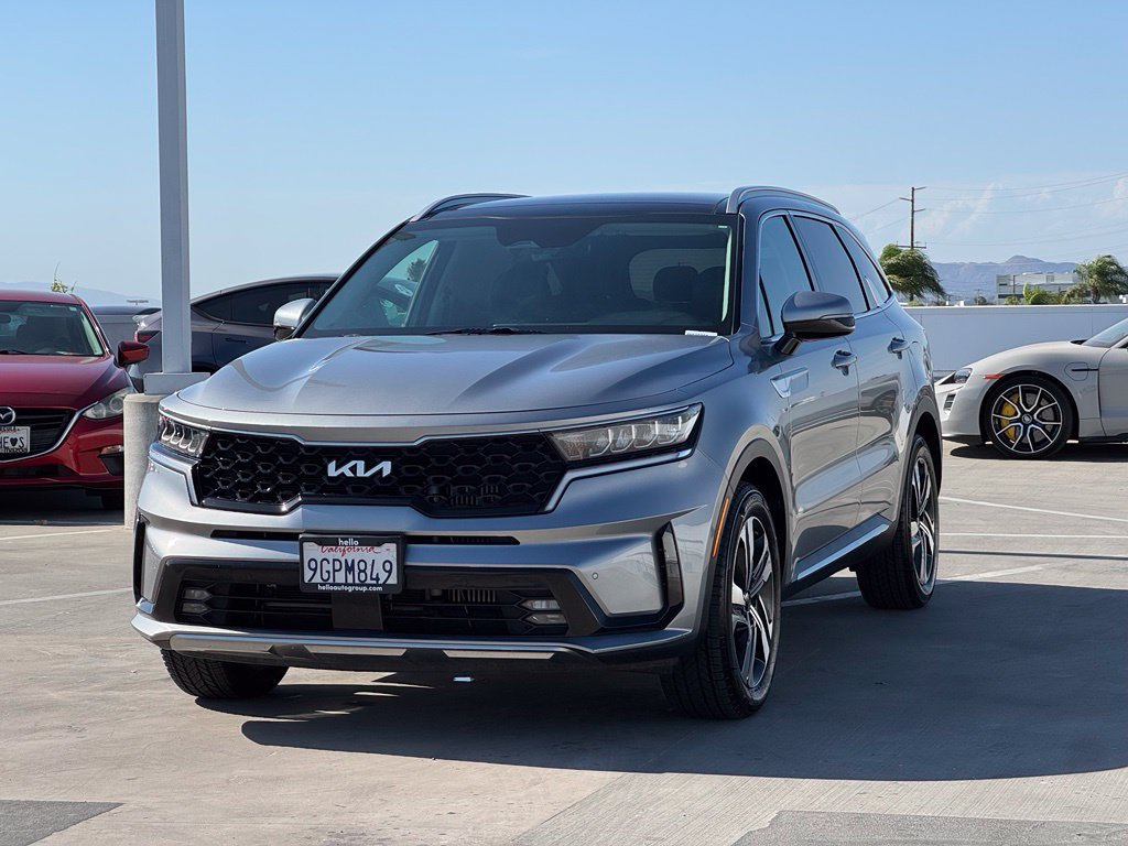 Used 2023 Kia Sorento EX w/ Panoramic Sunroof Package AWD/4WD image 5