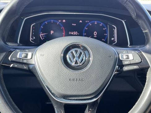 Used 2019 Volkswagen Jetta SEL Premium image 33