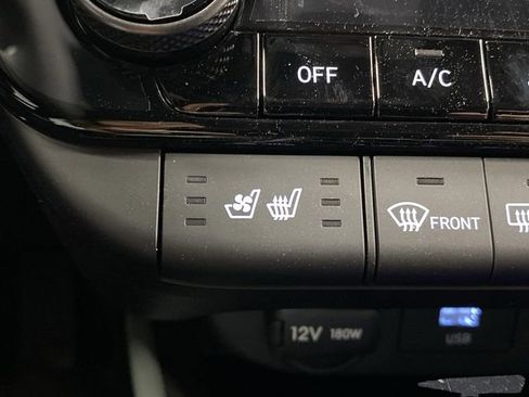 New 2025 Hyundai Elantra Limited image 8