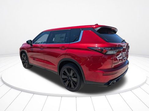 New 2026 Mitsubishi Outlander LE FWD image 6