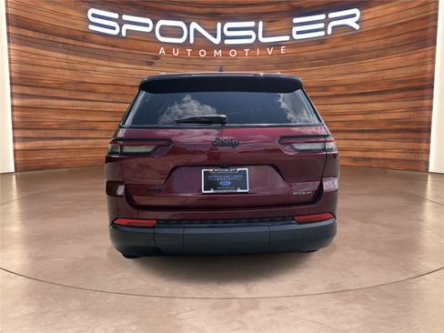 Used 2023 Jeep Grand Cherokee L Laredo AWD/4WD image 6