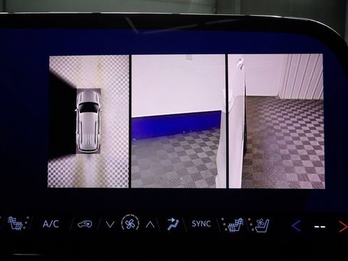 Used 2025 Chevrolet Traverse RS w/ LPO, Floor Liner Package AWD/4WD image 19