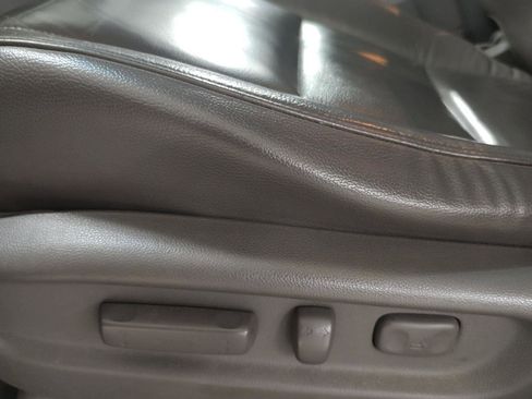Used 2012 Honda Odyssey Touring Elite image 3