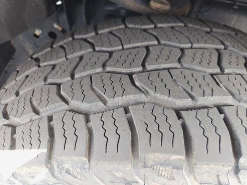 Used 2020 Ford F150 Lariat w/ Equipment Group 502A Luxury image 9