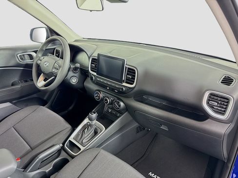 New 2026 Hyundai Venue SE image 28