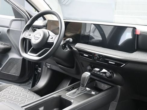 New 2026 Nissan Kicks SV image 21