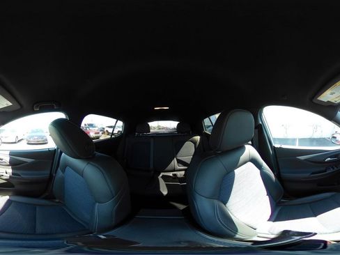 Used 2025 Buick Envista Preferred FWD image 42