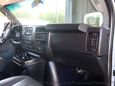 Used 2020 Chevrolet Express 2500 w/ Enhanced Convenience Package RWD image 20