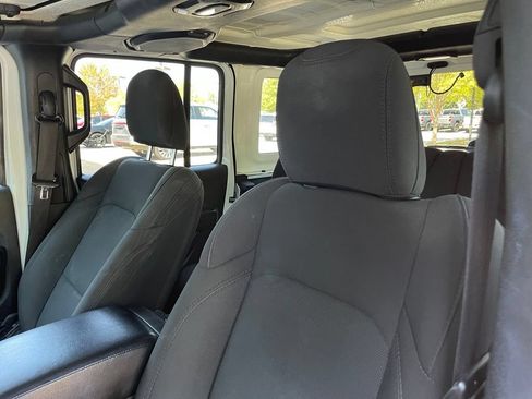 Used 2023 Jeep Wrangler Unlimited Sport AWD/4WD image 23