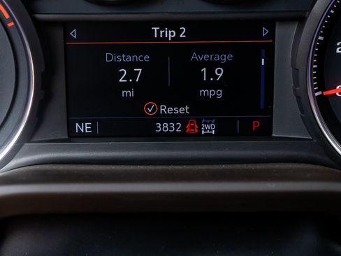 Used 2022 Chevrolet Silverado 3500 LTZ w/ LTZ Convenience Package image 21