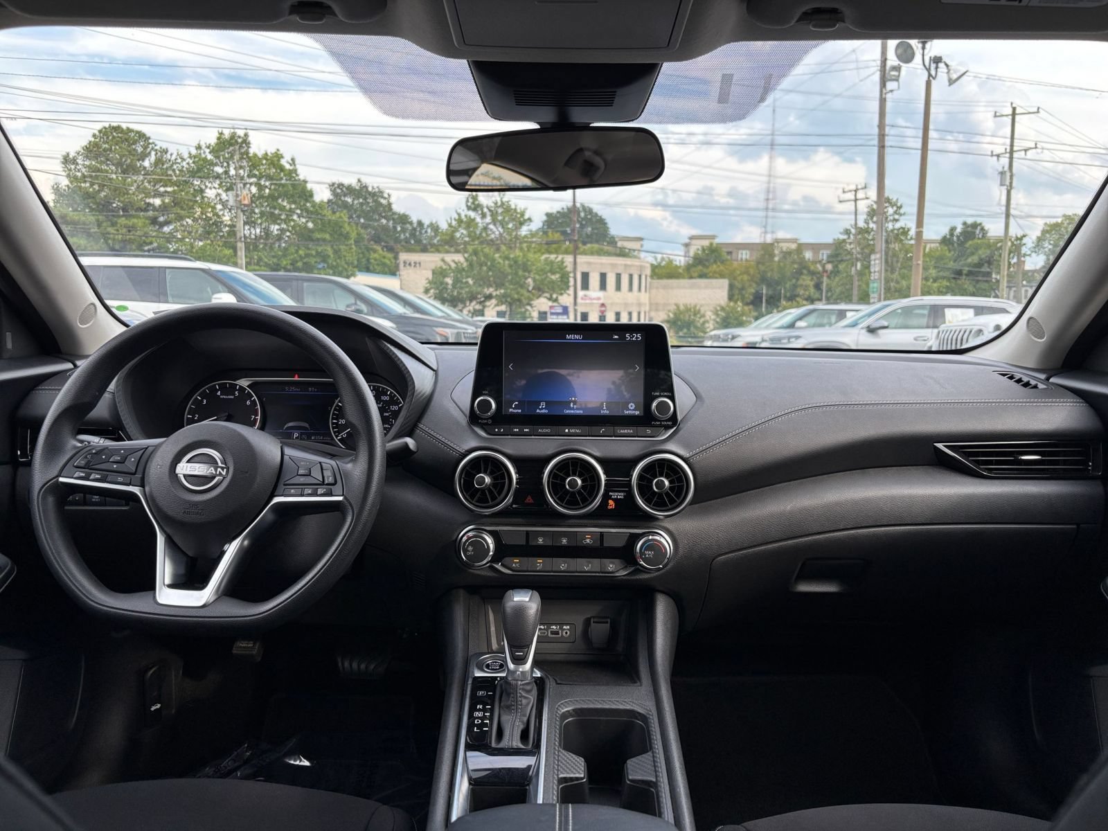Used 2025 Nissan Sentra SV FWD image 30