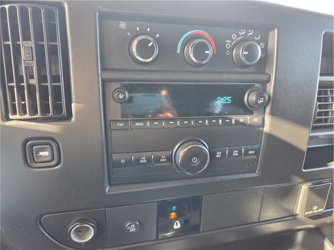 Used 2019 Chevrolet Express 2500 w/ Driver Convenience Package image 16