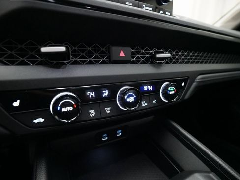 Used 2023 Honda Accord EX image 19