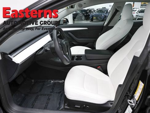 Used 2023 Tesla Model 3 Standard Range image 14