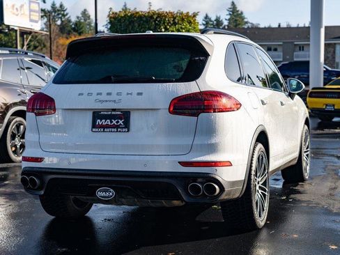 Used 2016 Porsche Cayenne S w/ Premium Plus Package image 8