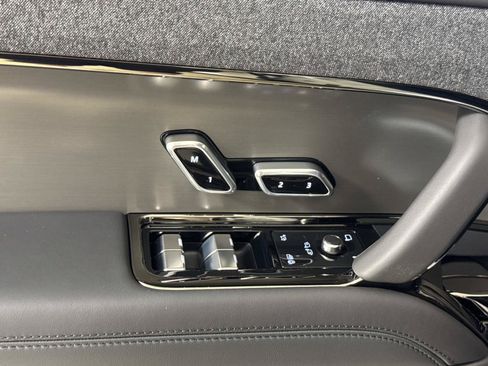 New 2026 Land Rover Range Rover Sport SE AWD/4WD image 15