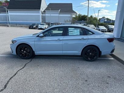 New 2025 Volkswagen Jetta SE