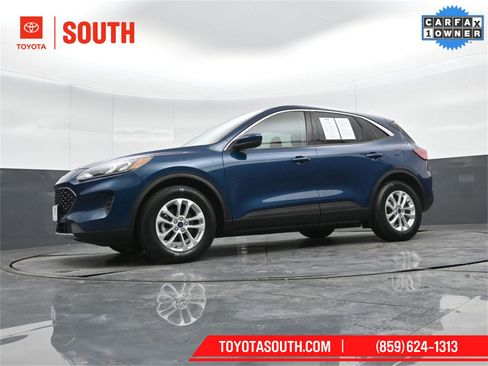 Used 2020 Ford Escape SE image 48