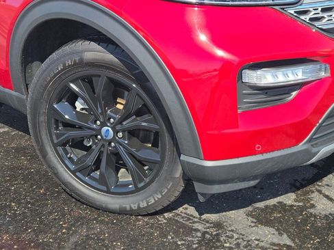 Used 2021 Ford Explorer Limited w/ Equipment Group 301A image 3