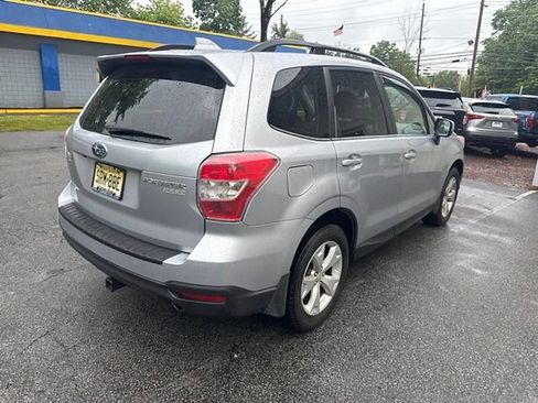 Used 2016 Subaru Forester 2.5i Limited AWD/4WD image 4