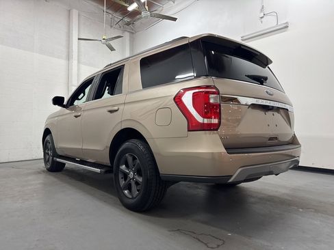 Used 2020 Ford Expedition XLT w/ FX4 Off-Road Package image 20