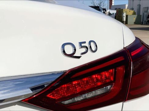 Used 2020 INFINITI Q50 Luxe image 9
