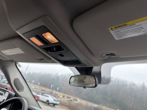 Used 2017 RAM 1500 Classic SLT image 33