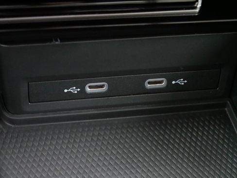 Certified 2025 Volkswagen Atlas SE w/ Panoramic Sunroof Package image 29