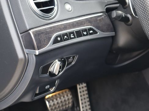Used 2019 Mercedes-Benz S 63 AMG S 4MATIC Sedan image 23