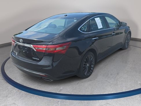 Used 2016 Toyota Avalon Touring FWD image 5