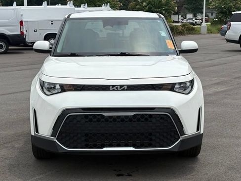 Used 2025 Kia Soul S FWD image 8