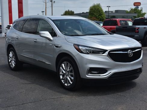 Used 2021 Buick Enclave Premium w/ Surround and Sites Package FWD image 3