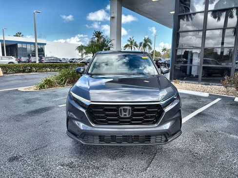 Certified 2025 Honda CR-V EX image 3